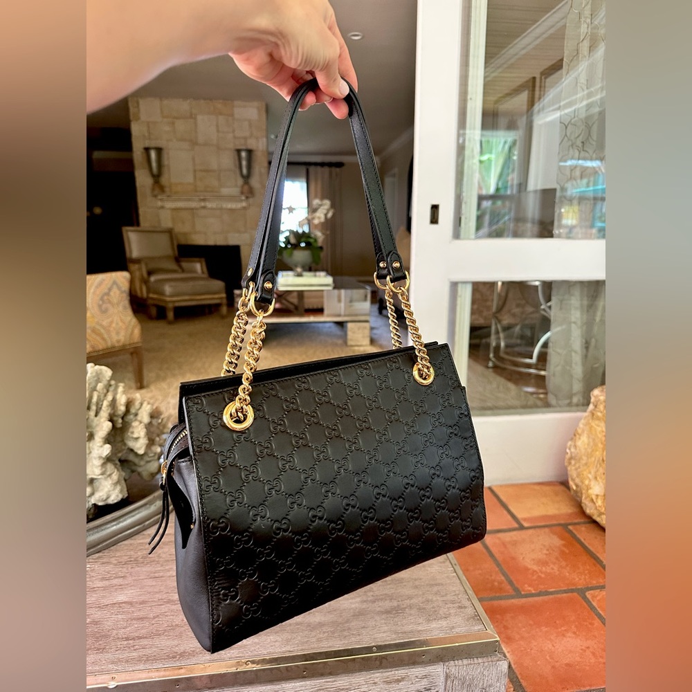 Gucci Bag Guccissima Soft Leather Signature Black GG Leather Medium Shoulder